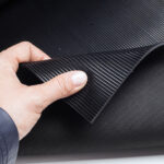 Gummimatte Meterware SBR Feinriefenmatte Bodenbelag Fein Riefen -Rillen -Rippen Schwarz 3mm Stark 100 cm Breite