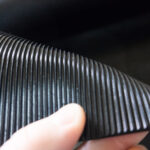 Gummimatte Meterware SBR Feinriefenmatte Bodenbelag Fein Riefen -Rillen -Rippen Schwarz 3mm Stark 100 cm Breite