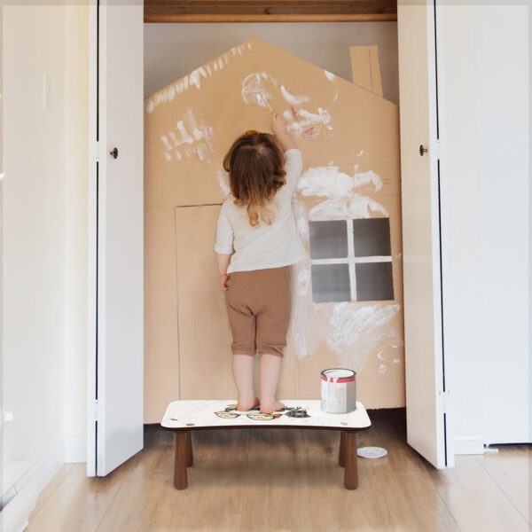 Kinder Tritthocker aus Holz mit Motiv Explorer Grau
