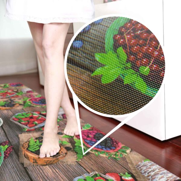 PVC Küchenteppich abwaschbar Läufer Beeren Vegan Früchte Mehrfarbig 50cm Breit