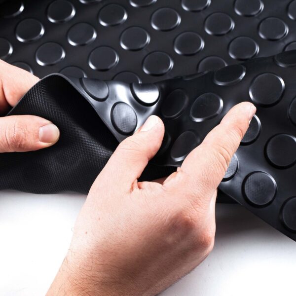 Gummimatte Meterware TPE Gummiläufer Premium Geruchsarm Bodenbelag Noppen Schwarz 3mm 100 cm Breite