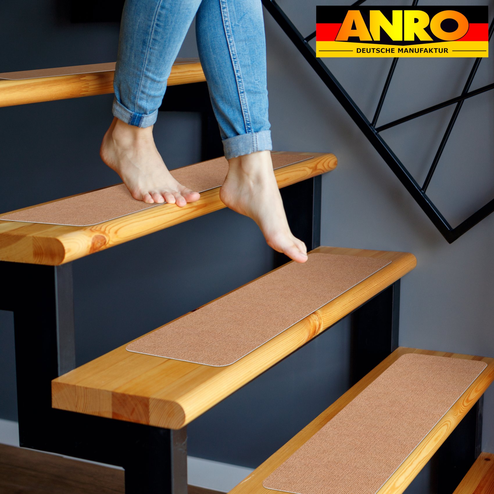 Treppenteppich Treppenstufen Teppich Stufenteppich Stufenmatte selbsthaftend Rechteckig NEMESIS Hellbraun